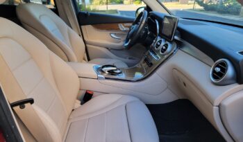 
									2017 Mercedes Benz GLC300 full								