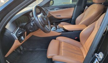 
									2019 BMW 530i xDrive full								
